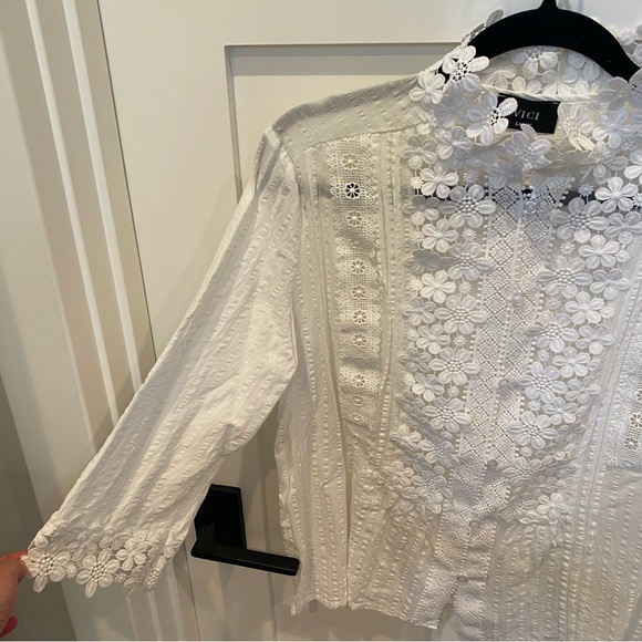 NWOT VICI Sweet Mary Crochet Lace Top - Picture 11 of 15
